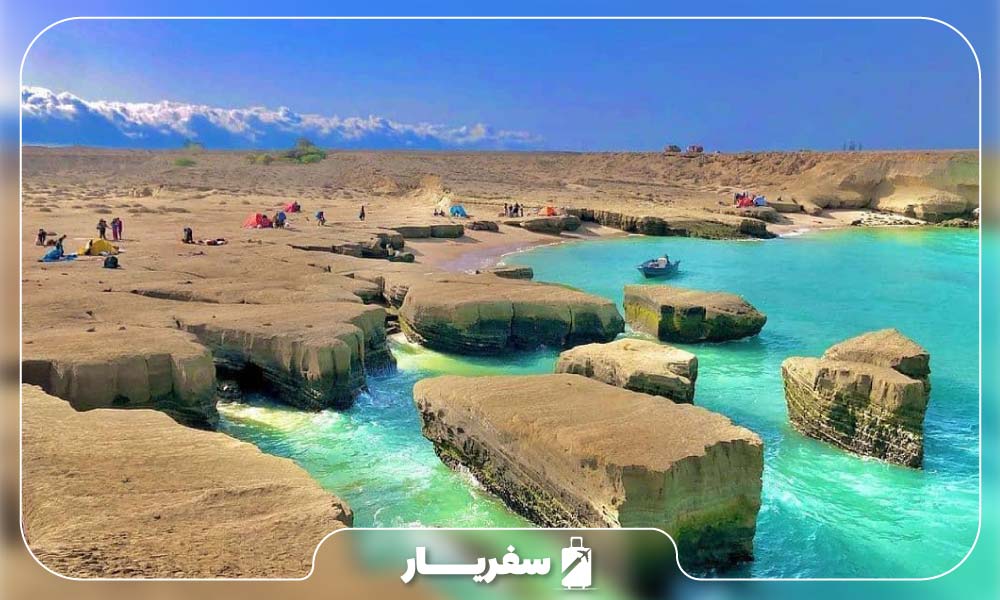 بازدید گردشگران از جزیره هنگام قشم