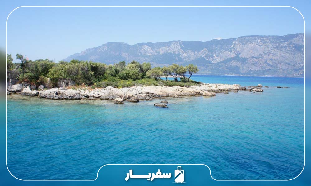 آب های شفاف جزیره زیبای کلئوپاترا مارماریس