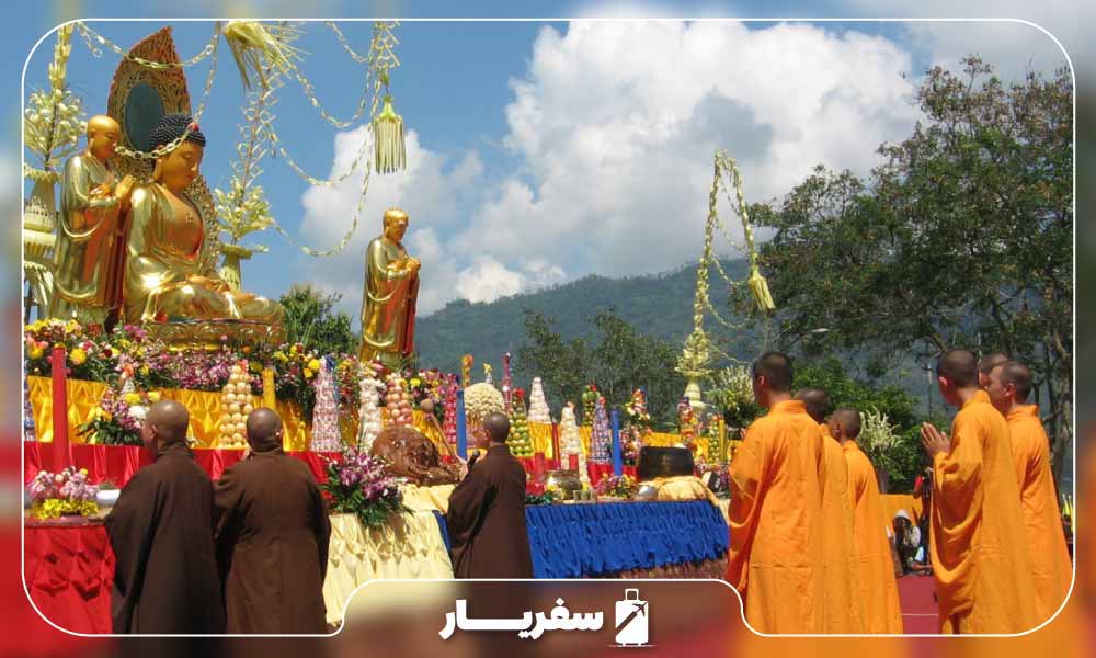 فستیوال وساک پویا  برای  آیین بودایی