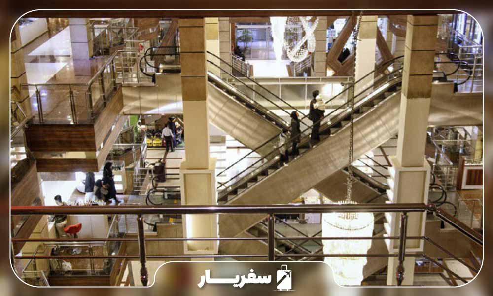 مرکز خرید صدف در خیابان تیمسار فلاحی