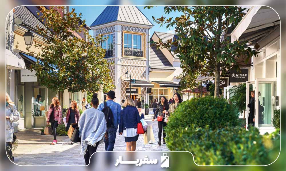بازدید و خرید شهروندان در مرکز خرید لا وله ویلژ